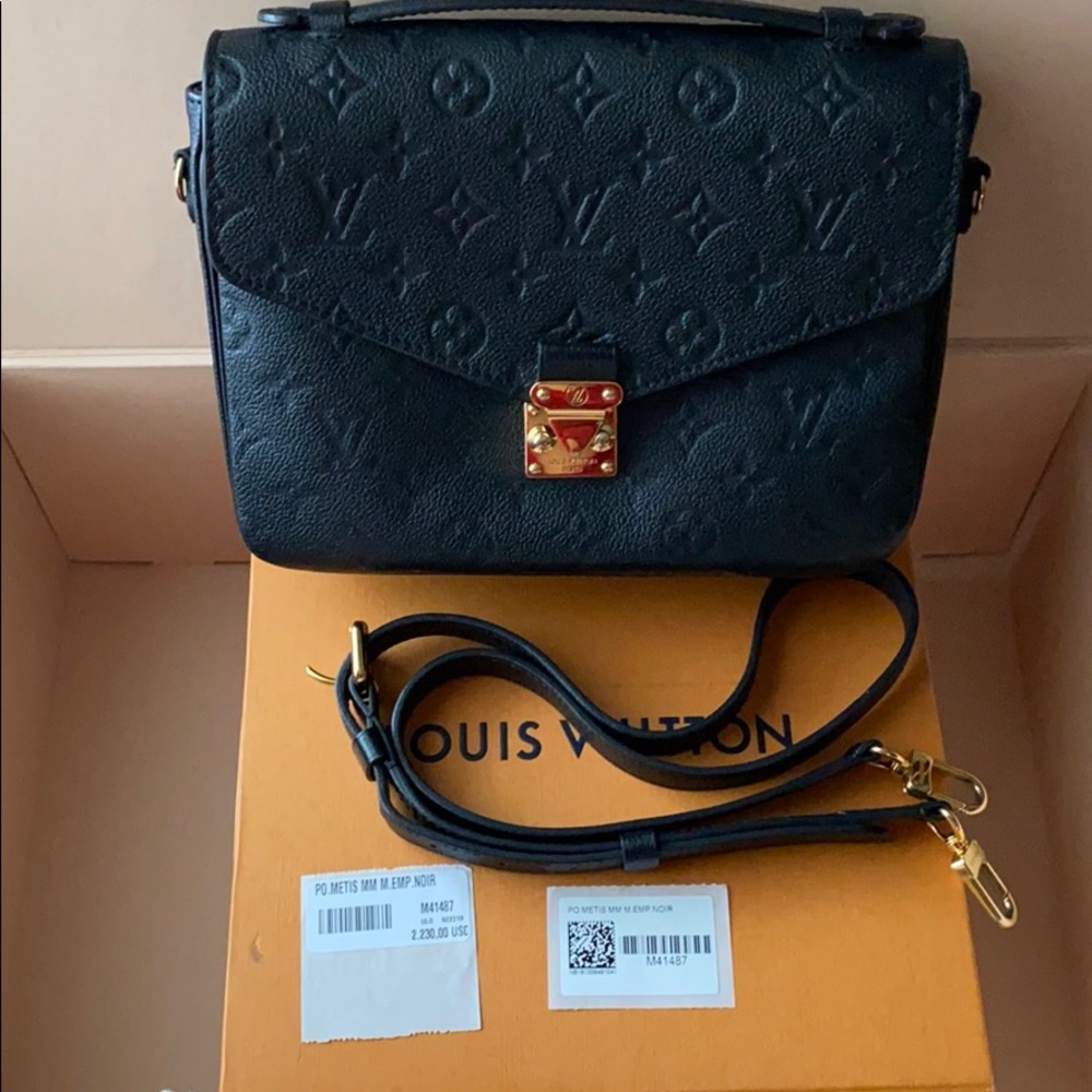 Louis Vuitton Handbags